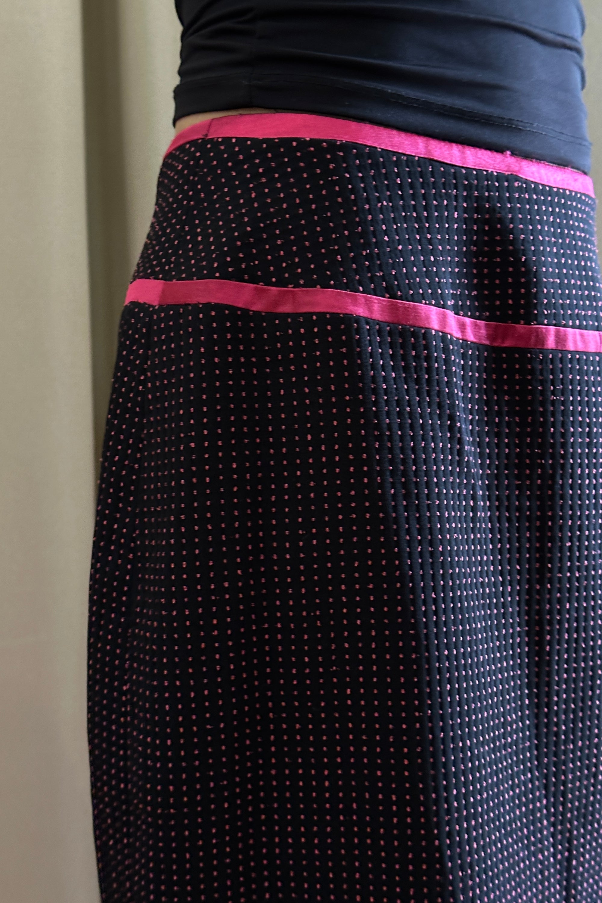 Falda midi negra