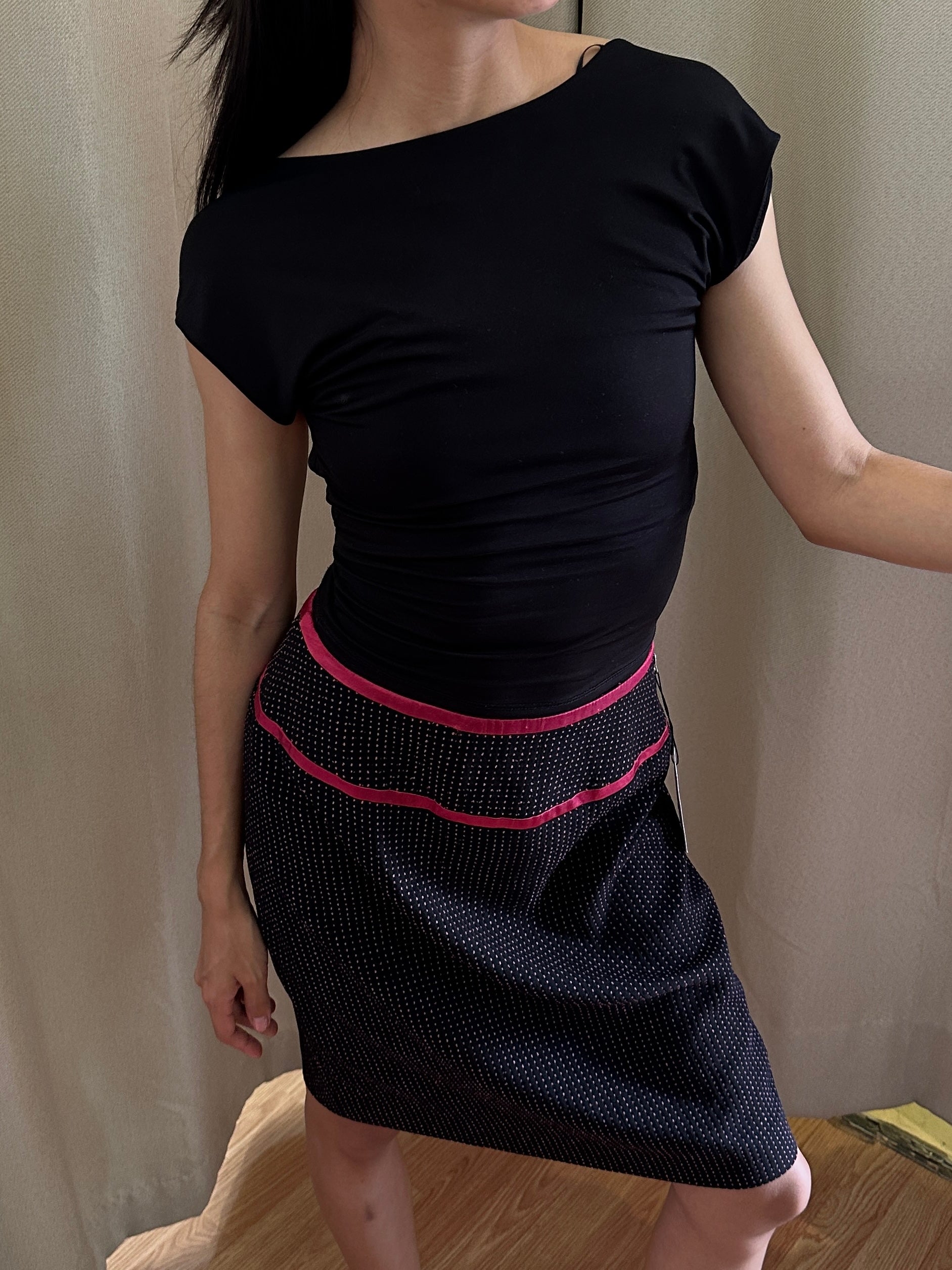 Falda midi negra